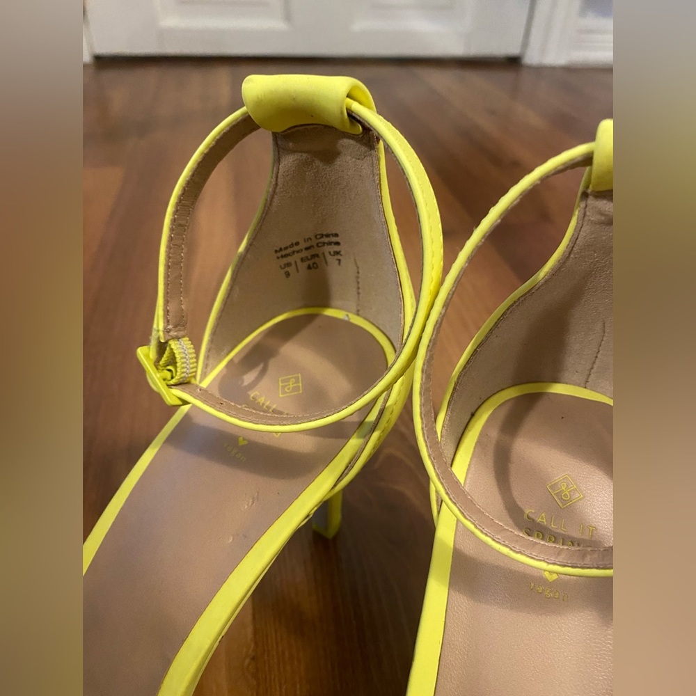 Neon heels - Picture 6 of 6